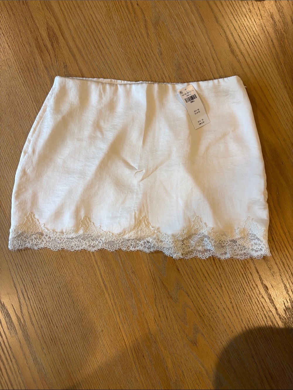 Abercrombie Silk Skort / Skirt size small NWT - white / cream